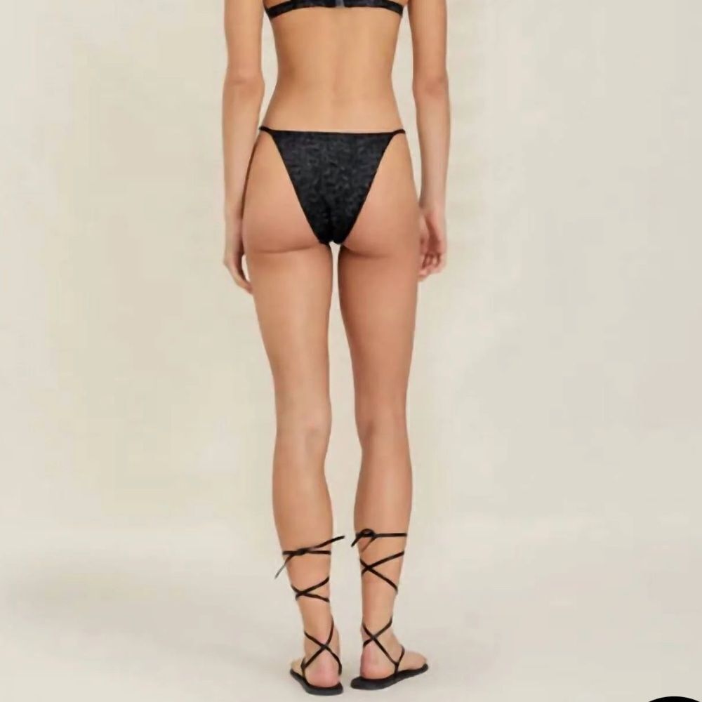 NWT Devon Windsor - Addison Bottom Large Jet Black Revolve - Picture 3 of 9